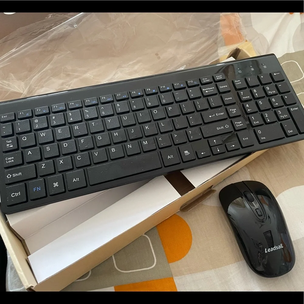 Leadsail wireless keyboard and mouse set